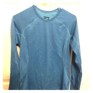 Patagonia Capilene midweight base layer- size S